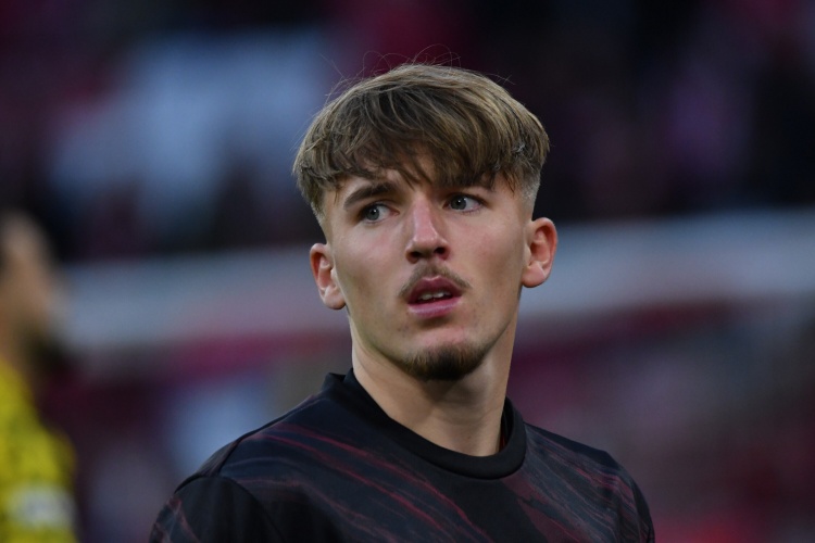 开云体育网站-公开儿皇梦！法尔克：卡尔依然热爱拜仁，已认识到发言并不明智