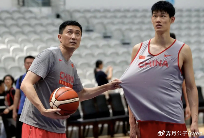 云体育app官方网站入口-最靠谱的国手！刚打完世预赛就随队训练，球迷：比周琦沉稳多了|国家队|胡金秋|大秋|中国男篮|王哲林_新浪体育_新浪新闻